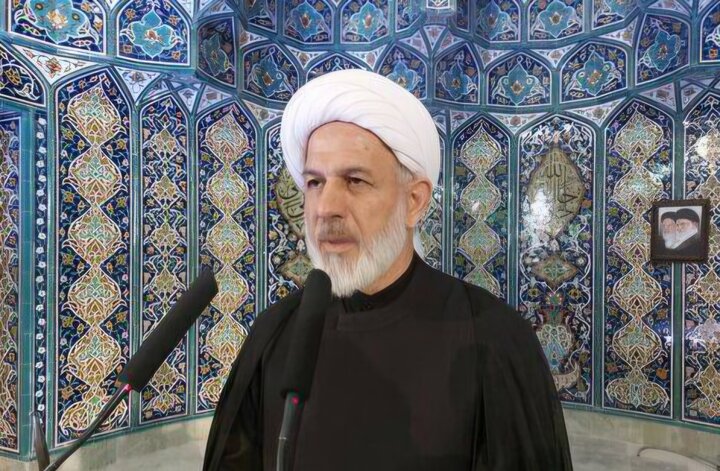 روشن تن: بصیرت؛ سلاح ملت ایران در جنگ فرهنگی و اقتصادی با دشمن است