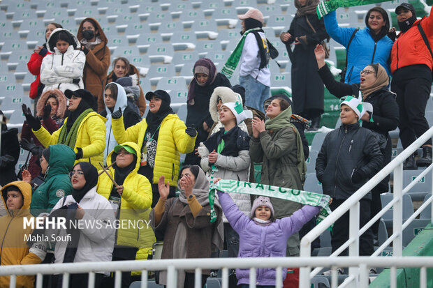 دیدار تیم های فوتبال آلومینیوم - ملوان