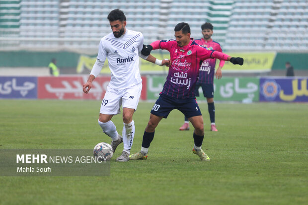 دیدار تیم های فوتبال آلومینیوم - ملوان
