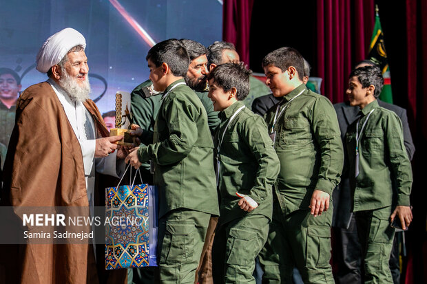 مراسم اختتامیه سومین جشنواره سرود فجر بسیج تهران بزرگ