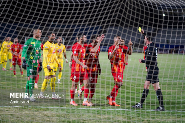 حمله «فولادی» پرسپولیس برای عبور از استقلال/ روز سخت سپاهان در سیرجان