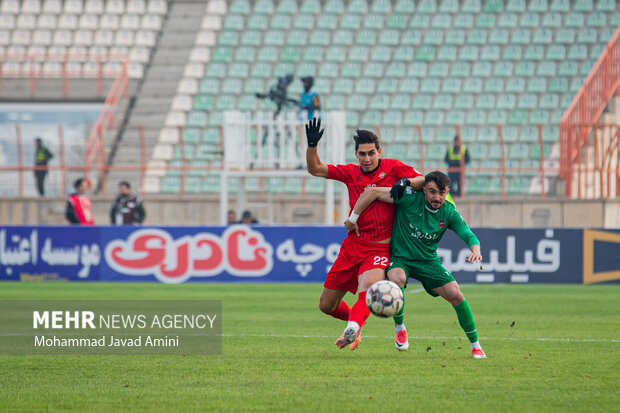 لیگ برتر فوتبال - شمس‌آذر و تراکتور