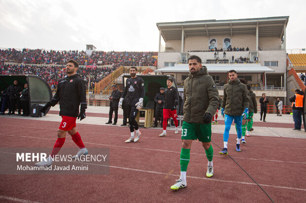 لیگ برتر فوتبال - شمس‌آذر و تراکتور