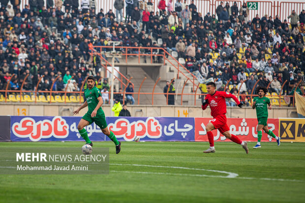 لیگ برتر فوتبال - شمس‌آذر و تراکتور