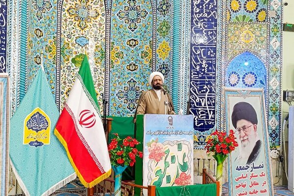 امام جمعه سراوان خواستار نظارت جدی بر قیمت کالاها و توزیع سوخت شد