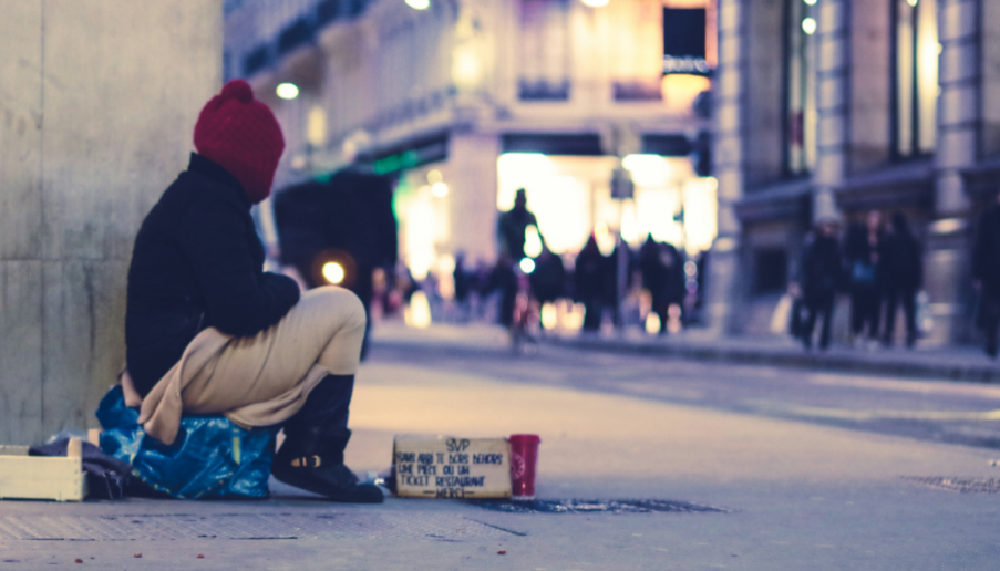 کریسمس سرد غرب؛ فقر، بیکاری و بحران اقتصادی در آستانه سال نو میلادی