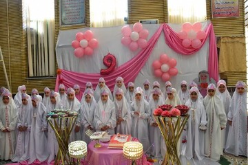 آغاز فصل بندگی در دلبران؛ جشن تکلیف دختران با رنگی از ایمان و شادی