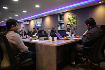 پیشرفت باید از مسیر انسان‌های نقش‌آفرین، روایت شود