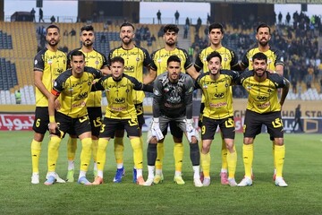 سپاهان و چادرملو در نیمه اول به تساوی رسیدند