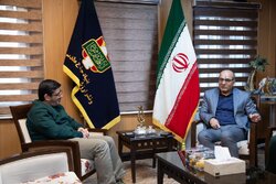 تأکید بر هم‌افزایی تئاتر و سینمای دفاع مقدس در دیدار مسئولان فرهنگی