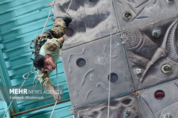 آیین افتتاحیه چهاردهمین‌ المپیاد فرهنگی ورزشی دانشگاه های افسری نیروهای مسلح