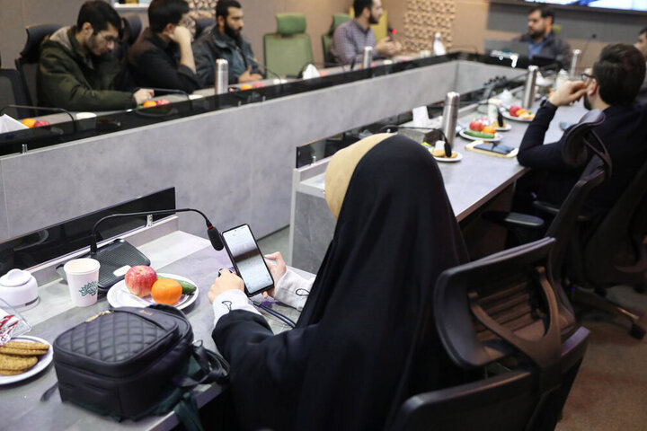 پیشرفت را باید از مسیر انسان‌هایی که نقش‌آفرینی کرده‌اند روایت کرد