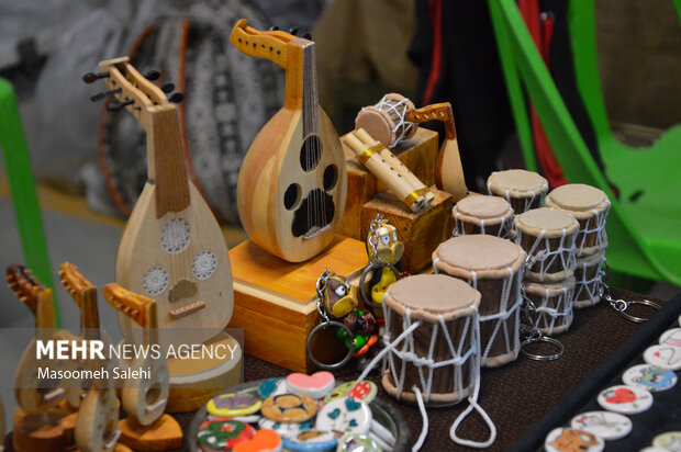 نمایشگاه صنایع دستی بندرعباس