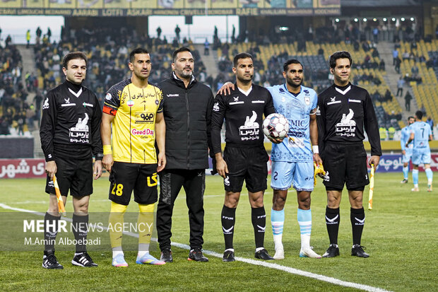 لیگ برتر فوتبال ؛ سپاهان اصفهان و چادرملو اردکان