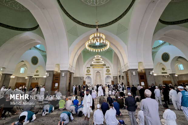 کاروان عمره دانشگاهیان