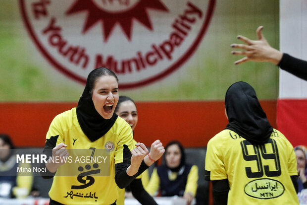 هفته پنجم لیگ برتر والیبال بانوان در تبریز
