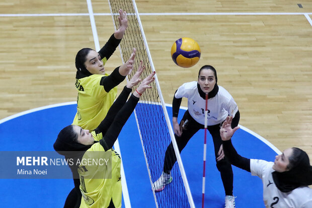 هفته پنجم لیگ برتر والیبال بانوان در تبریز