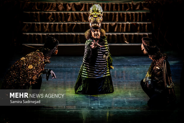 نمایش موزیکال رابین هود