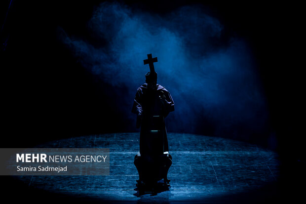 نمایش موزیکال رابین هود