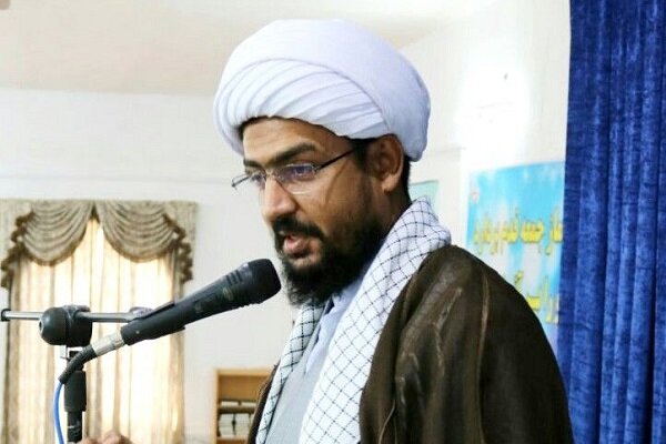 امامجمعه نیمروز: سرنوشت طرحهای آبی سیستان برای مردم روشن شود امامجمعه نیمروز: سرنوشت طرحهای آبی سیستان برای مردم روشن شود