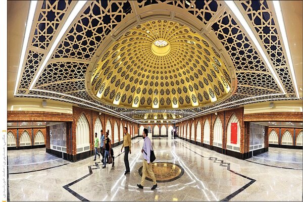 معماري،ايستگاه،ميدان،قرار،ايستگاههاي،لطفي،مريم،متفاوتي