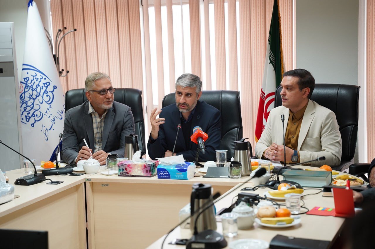 ميز،شورا،سند،صنايع،انقلاب،موضوع،فرهنگي،كشور،فولاد،فناوري،صنع ...