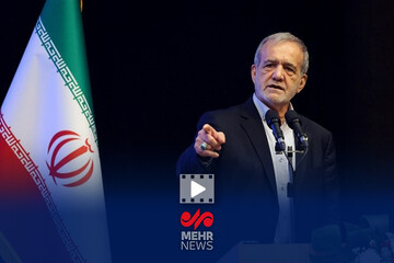 رئیس‌جمهور: می‌گویند حقوق را افزایش دهیم، پولش را از کجا بیاوریم؟