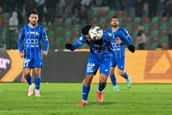 فریبا: کادر فنی استقلال نباید تغییر کند/ هیچ تیمی در آسیا آسان نیست