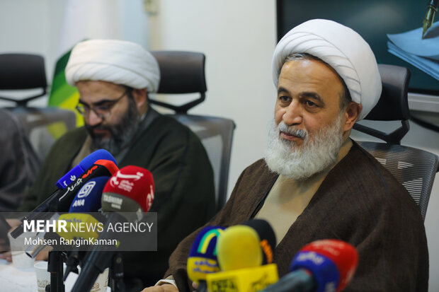 نشست فراخوان نقطه سرخط