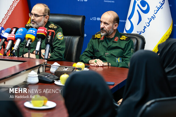 رونمایی از دست خط منتشر نشده سردار سپهبد شهید حاج قاسم سلیمانی