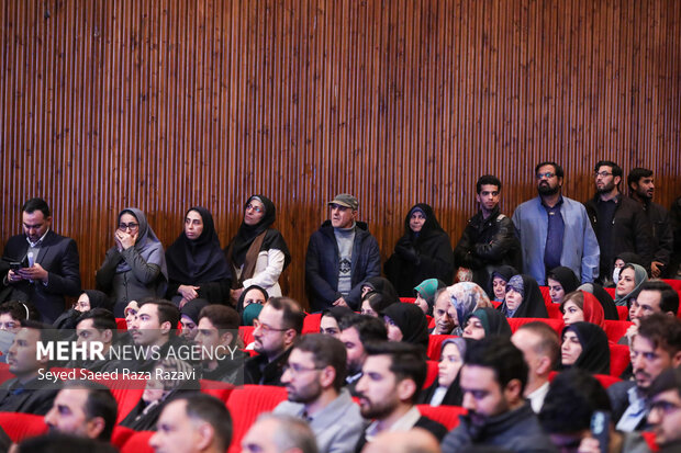 مراسم پرتاب هم‌زمان ٣ ماهواره ایرانی به فضا