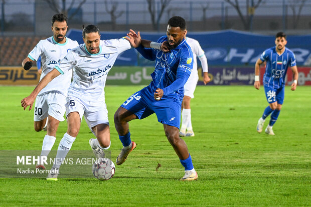 لیگ برتر فوتبال - استقلال  و گل گهر