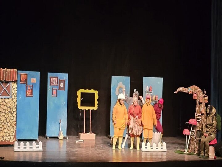 وقتی صحنه نفس می‌کشد؛ تئاتر توان‌خواهانه آفتاب در تالار هنر