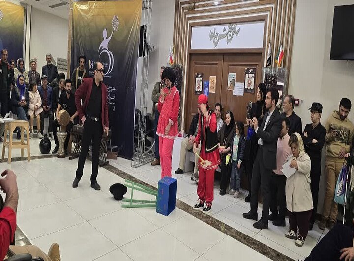 وقتی صحنه نفس می‌کشد؛ تئاتر توان‌خواهانه آفتاب در تالار هنر