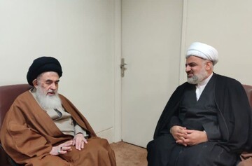 دیدار مدیرکل تبلیغات اسلامی فارس با آیت‌ الله دستغیب