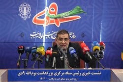 سردار نائینی: نهم دی الگویی زنده برای مواجهه با تهدیدات است