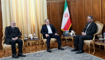 دیدار سفیر ایران در تاجیکستان با وزیر امور خارجه