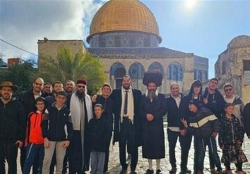 Settlers storm Al-Aqsa Mosque compound in occupied Quds