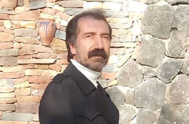 فروغ صراحت و سادگی را وارد حوزه زبان کرد 2