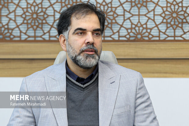 نشست هم آفرینی و فرهیختگان چهارمین دوره مهرواره هوای نو