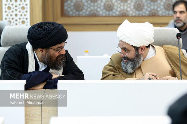 نشست هم آفرینی و فرهیختگان چهارمین دوره مهرواره هوای نو