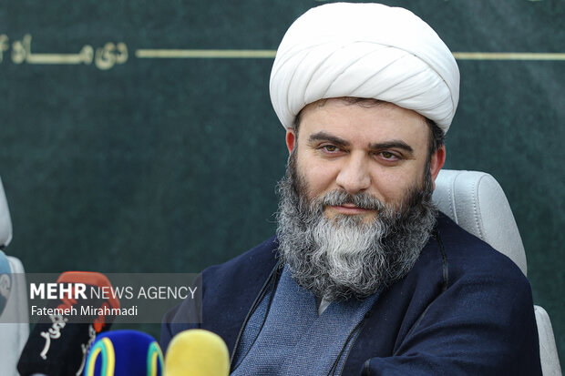 نشست هم آفرینی و فرهیختگان چهارمین دوره مهرواره هوای نو