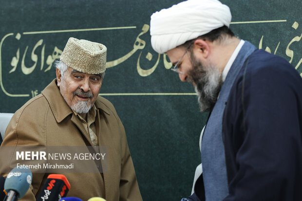 نشست هم آفرینی و فرهیختگان چهارمین دوره مهرواره هوای نو