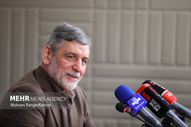 نشست تخصصی «بررسی مؤلفه‌­های اتحاد و همبستگی ایرانیان در گذار از جنگ‌ها و فتنه‌ها»