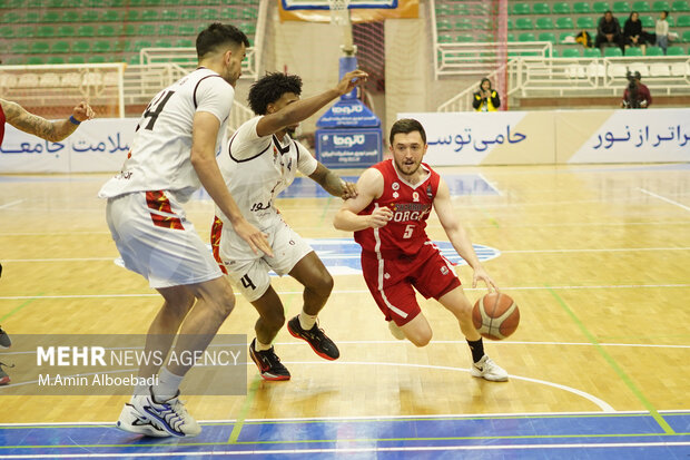 لیگ برتر بسکتبال ؛ گلنور اصفهان و شهرداری گرگان