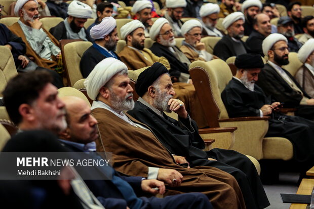 اختتامیه جشنواره هنر آسمانی در قم