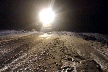 انسداد محور خمین – الیگودرز به دلیل کولاک شدید؛ تردد ممنوع شد