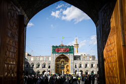 حال و هوای حرم حضرت رضا(ع) در روز ولادت امام جواد(ع)