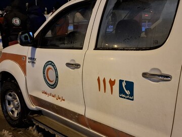 محبان: نجات یک سرنشین نیسان از سیل جاجرم/جست‌وجو برای یافتن مفقودی
