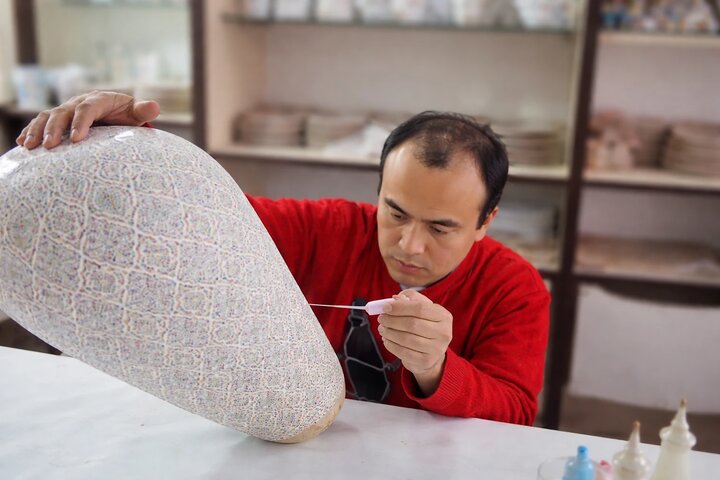 هنر به مثابه توانمندی؛ روایت میناکاری یک توانیاب همدانی هنر به مثابه توانمندی؛ روایت میناکاری یک توانیاب همدانی